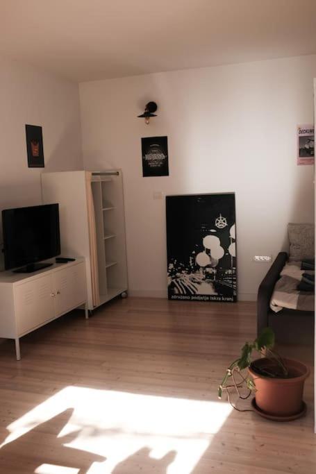 Cozy Hideout Bled Apartment Exterior photo
